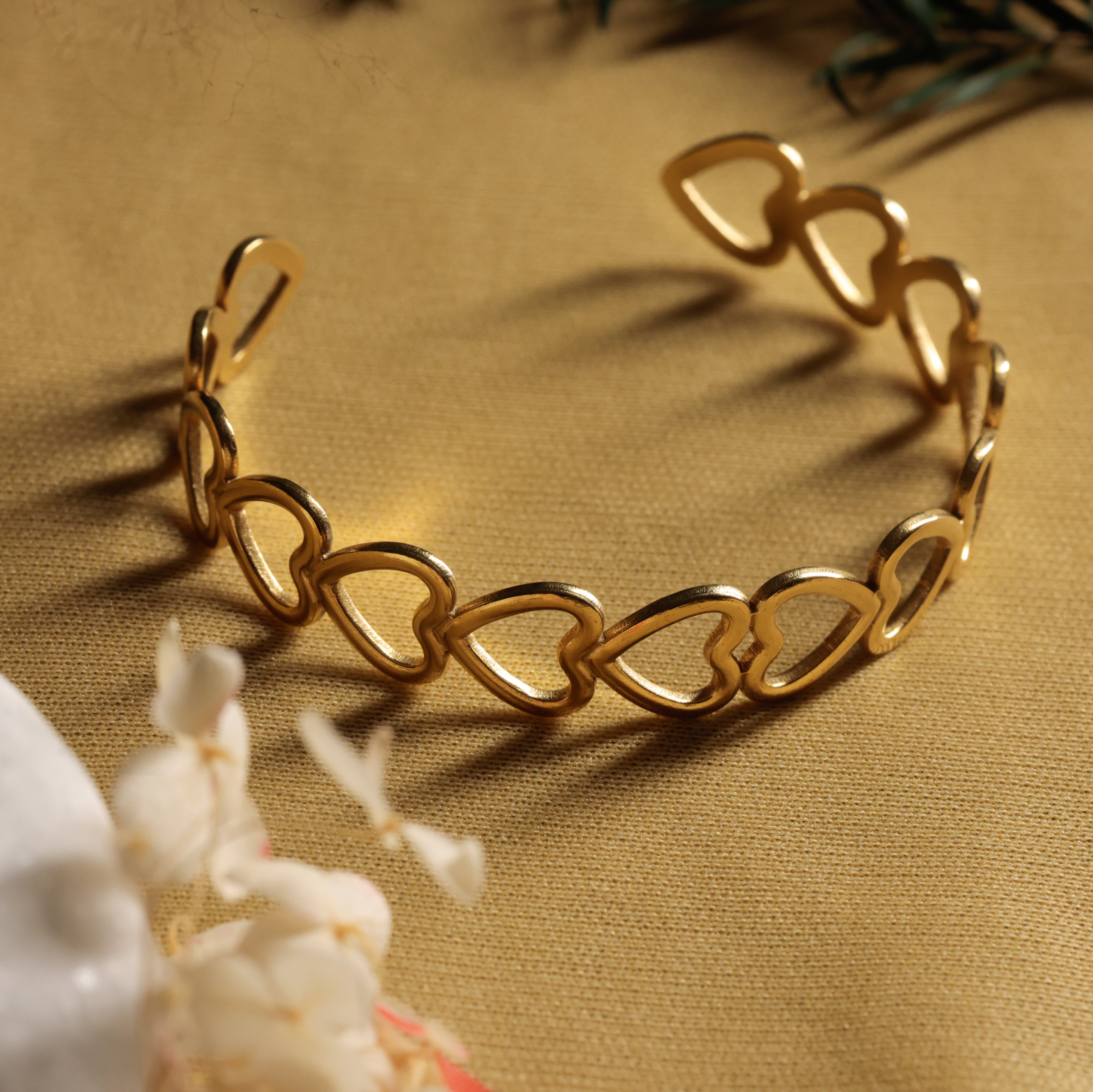 Gold-Plated Heart Link Chain Bracelet