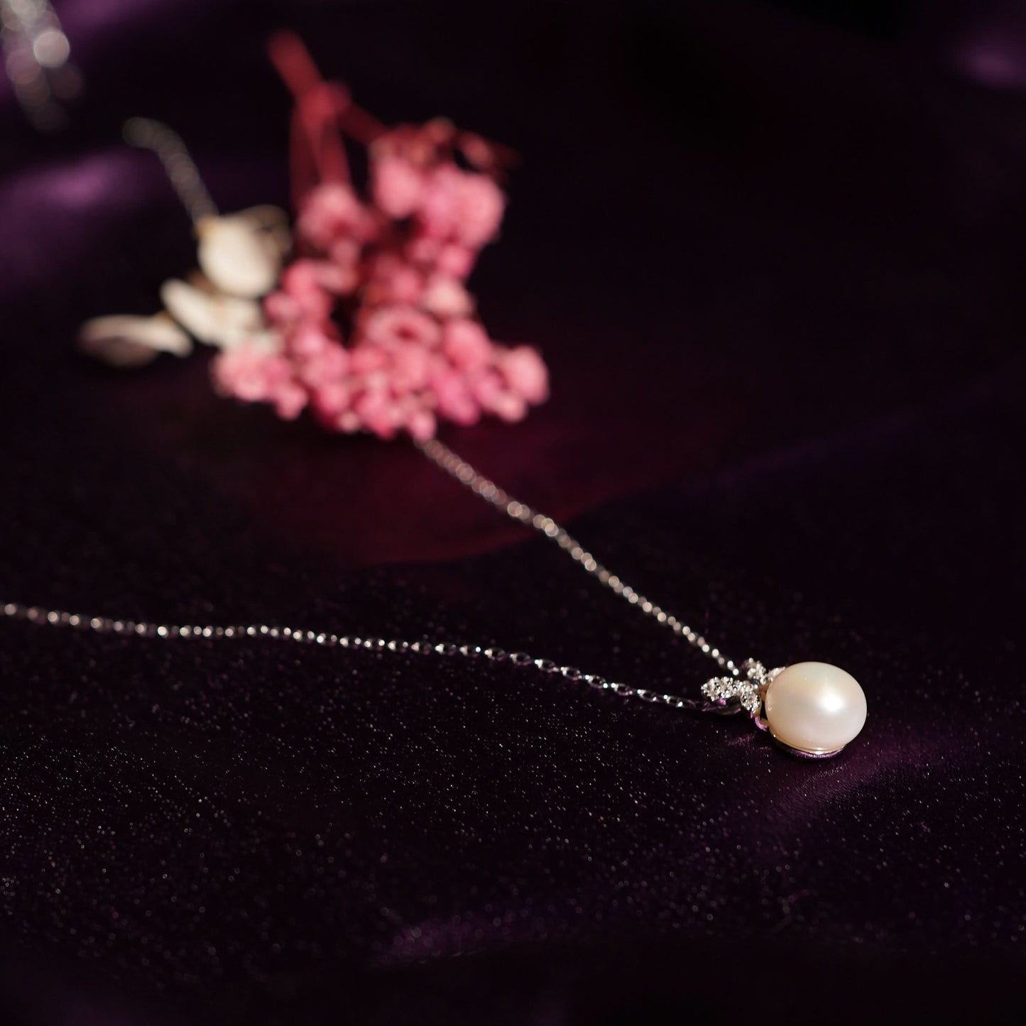 Luna White Glow Jewelry Set