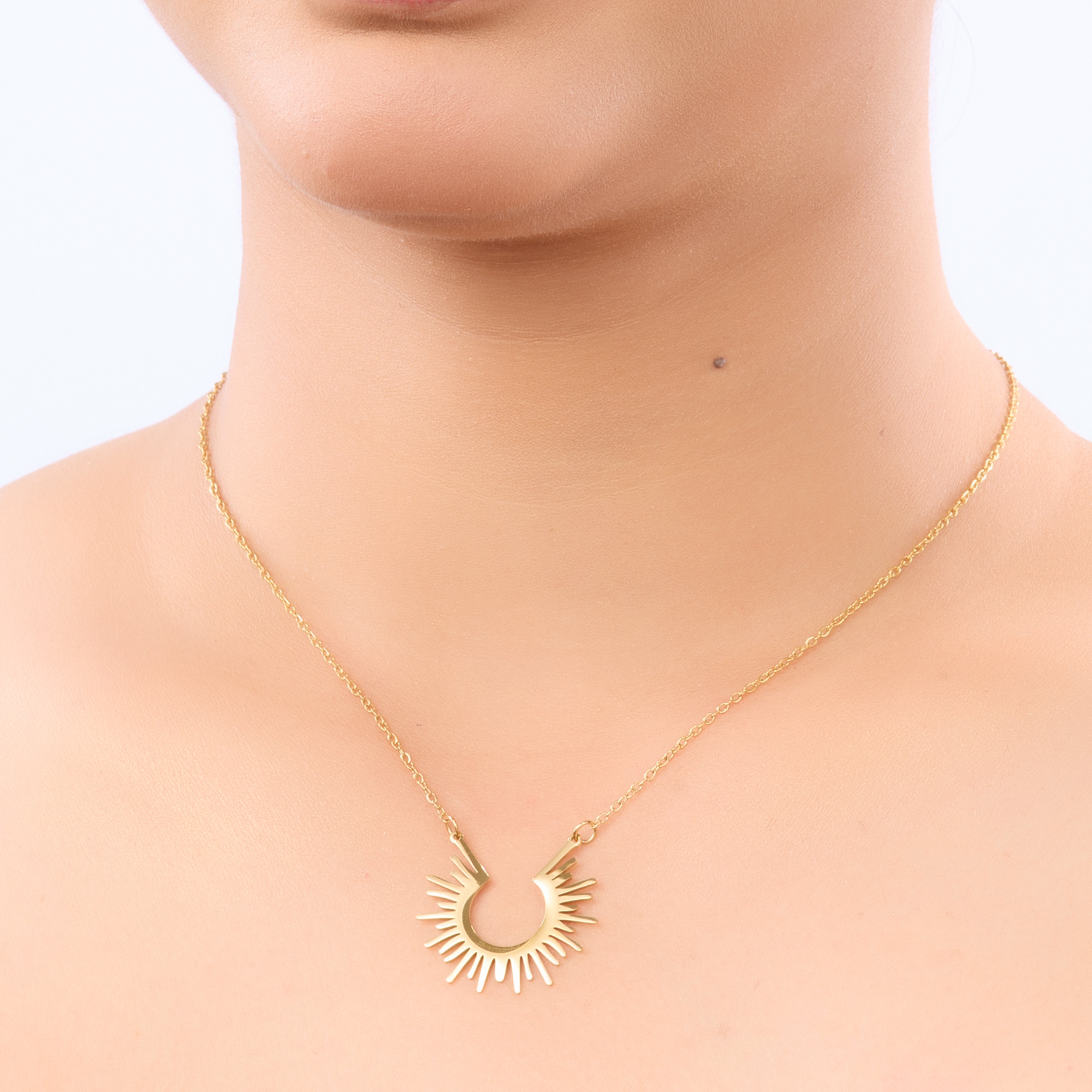 Geo Grace Minimal Necklace