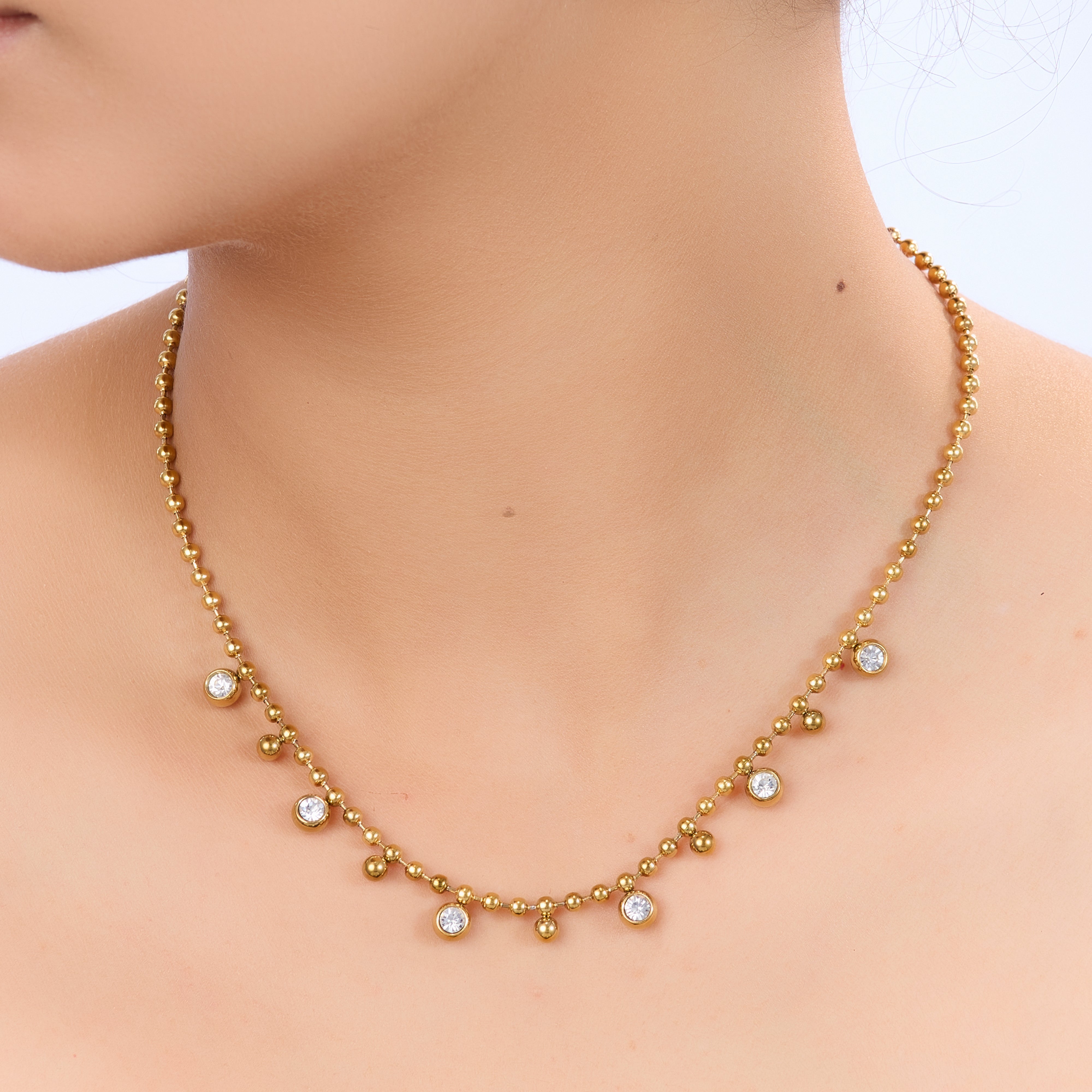 Vintage Halo Star-Round Necklace