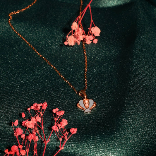 Air Baloon Gold Pendant Necklace