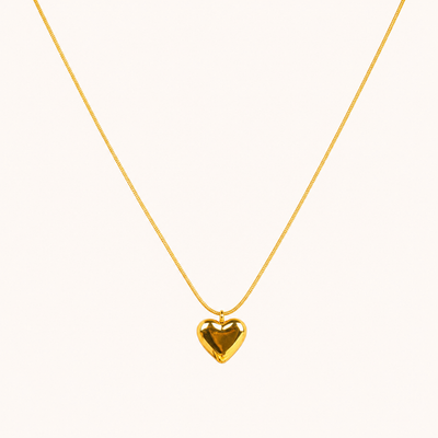 Classic Minimal Heart Gold Necklace