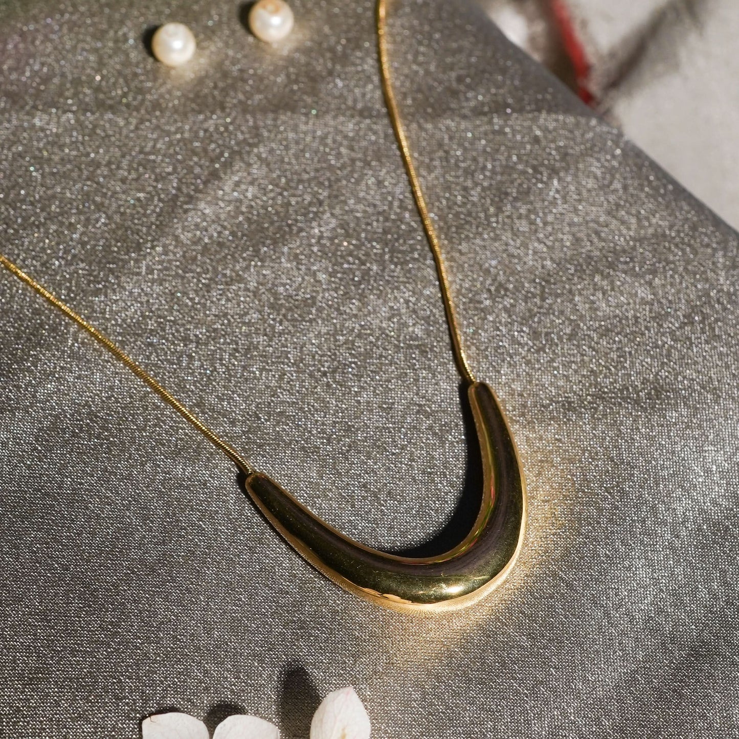French Vintage Arc Necklace