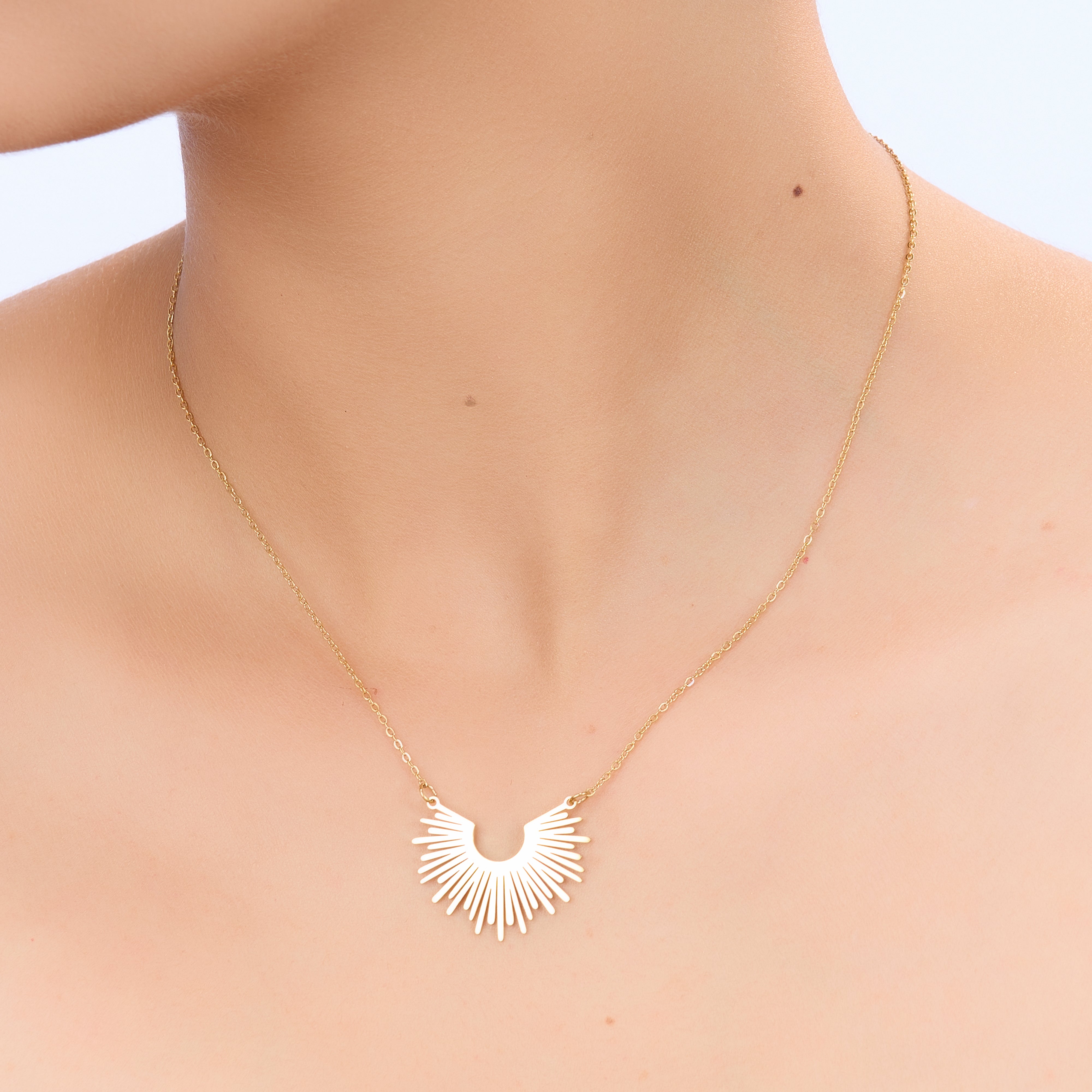 Minimal Geometric Gold Pendant Necklace
