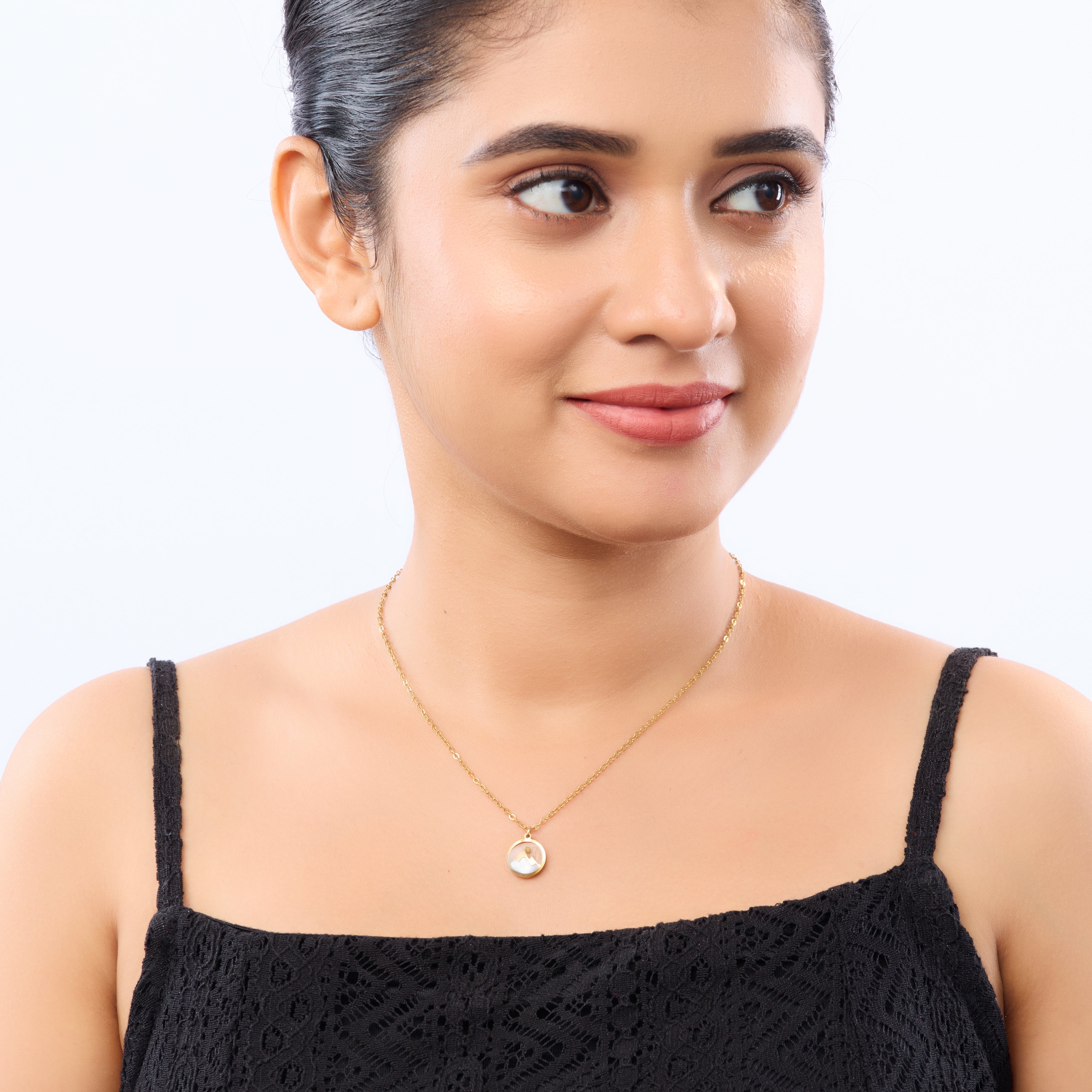 Minimal Mountain Gold Pendant Necklace