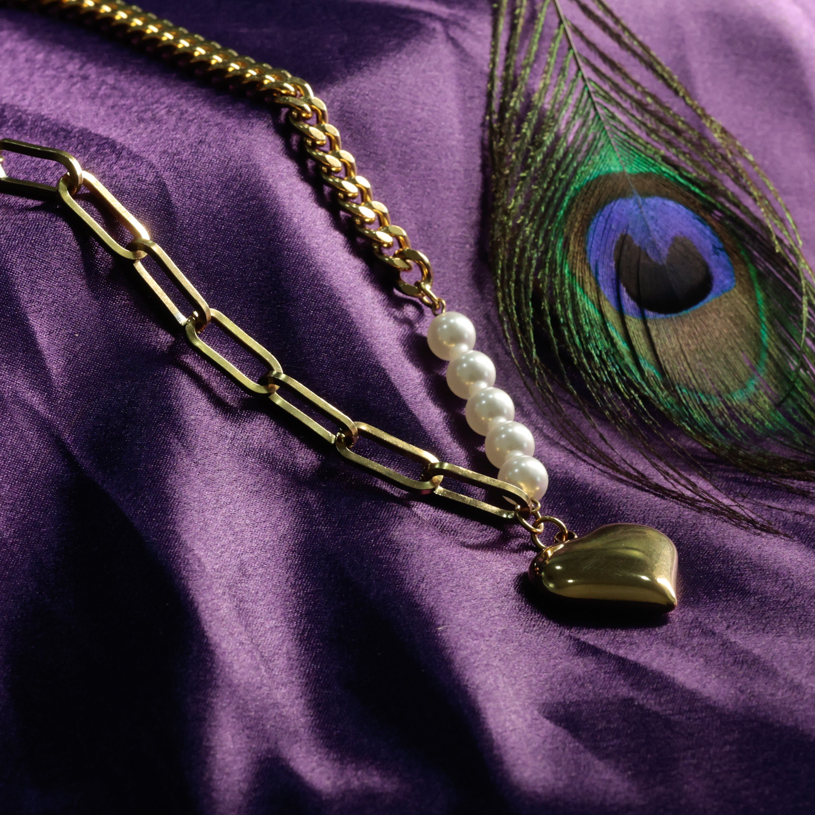 Multi-Chain Heart Pearl Necklace