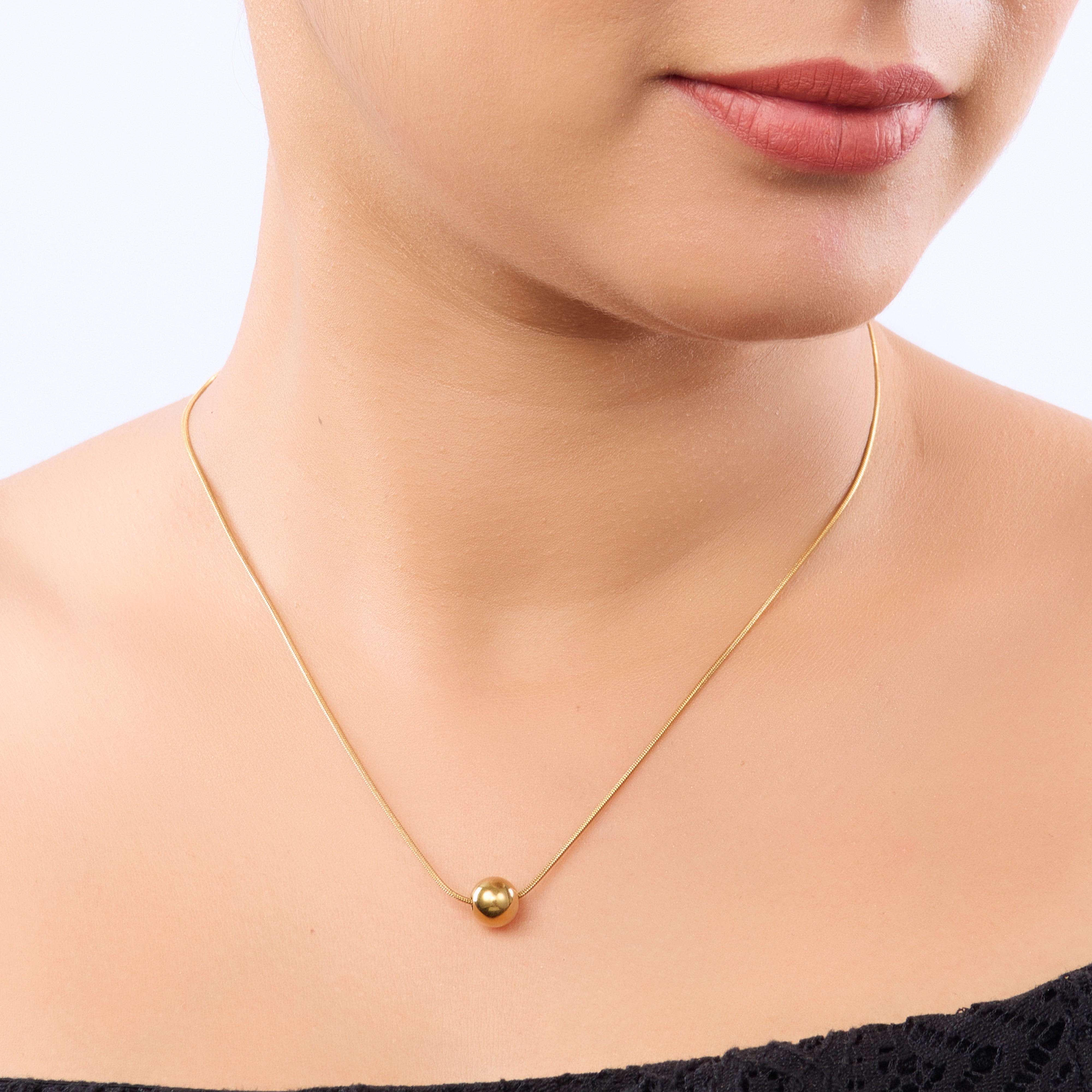 Minimal Gold Finish Necklace