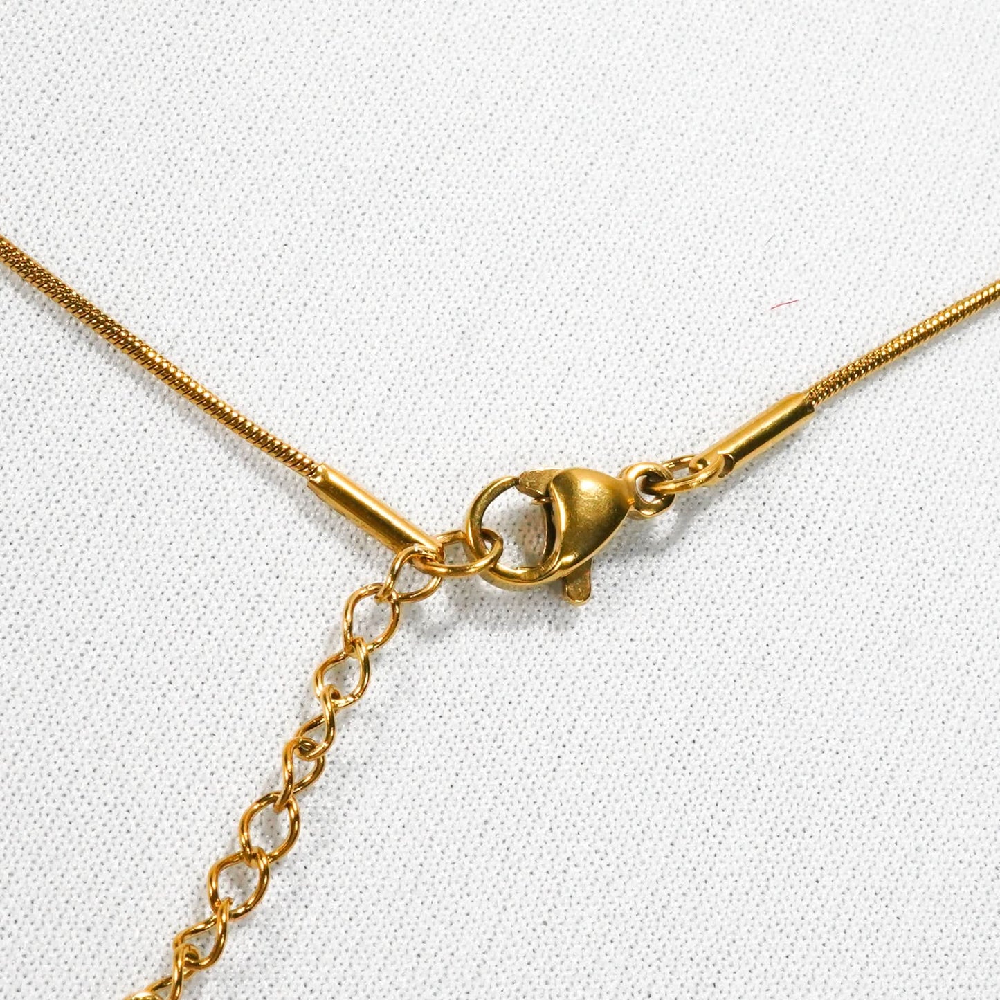 Minimal Gold Finish Necklace