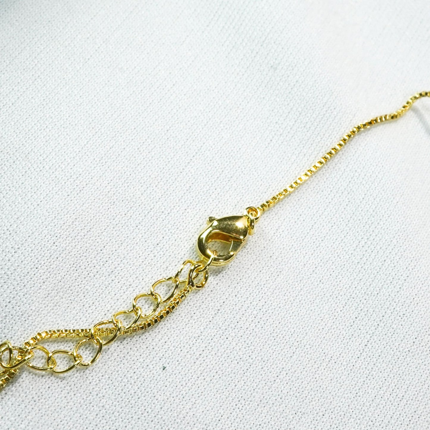 Powder Stone Heart Glow Necklace