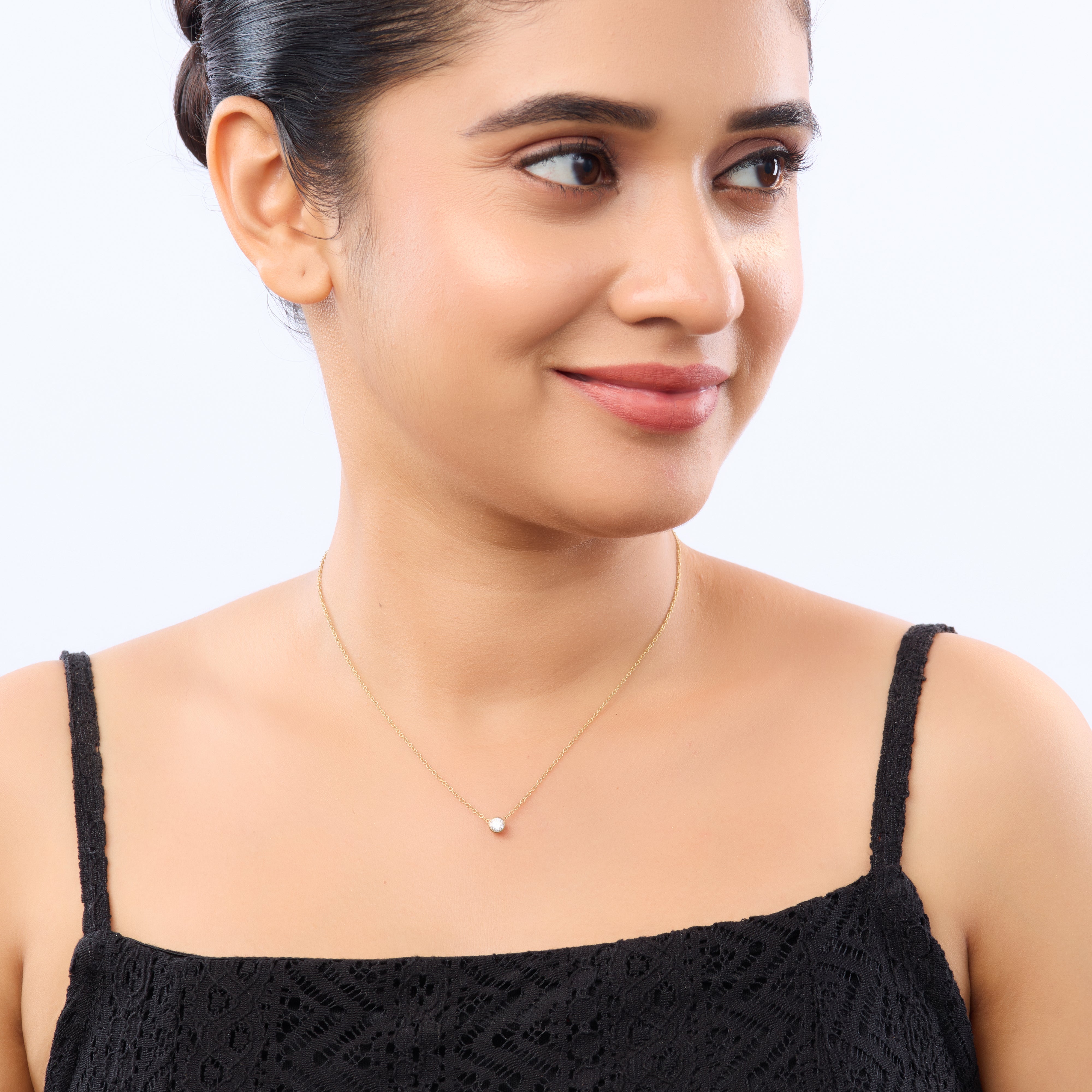 Minimal Diamond Link Choker Necklace