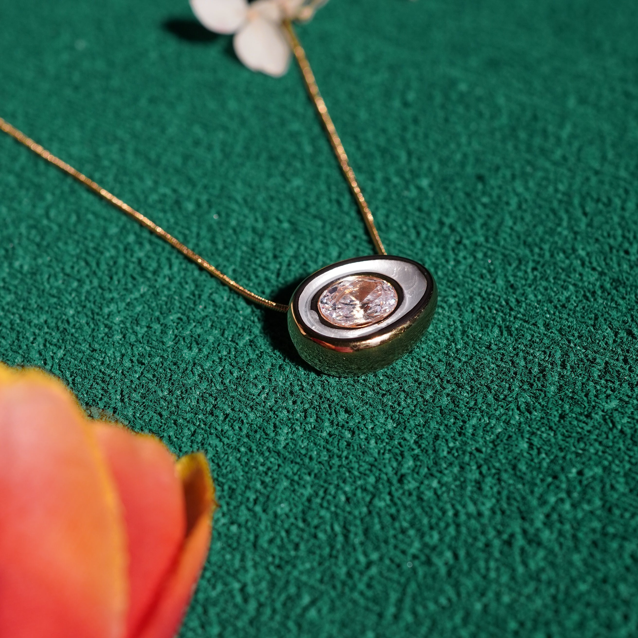 Oval Zircon Luxe Sweater Necklace