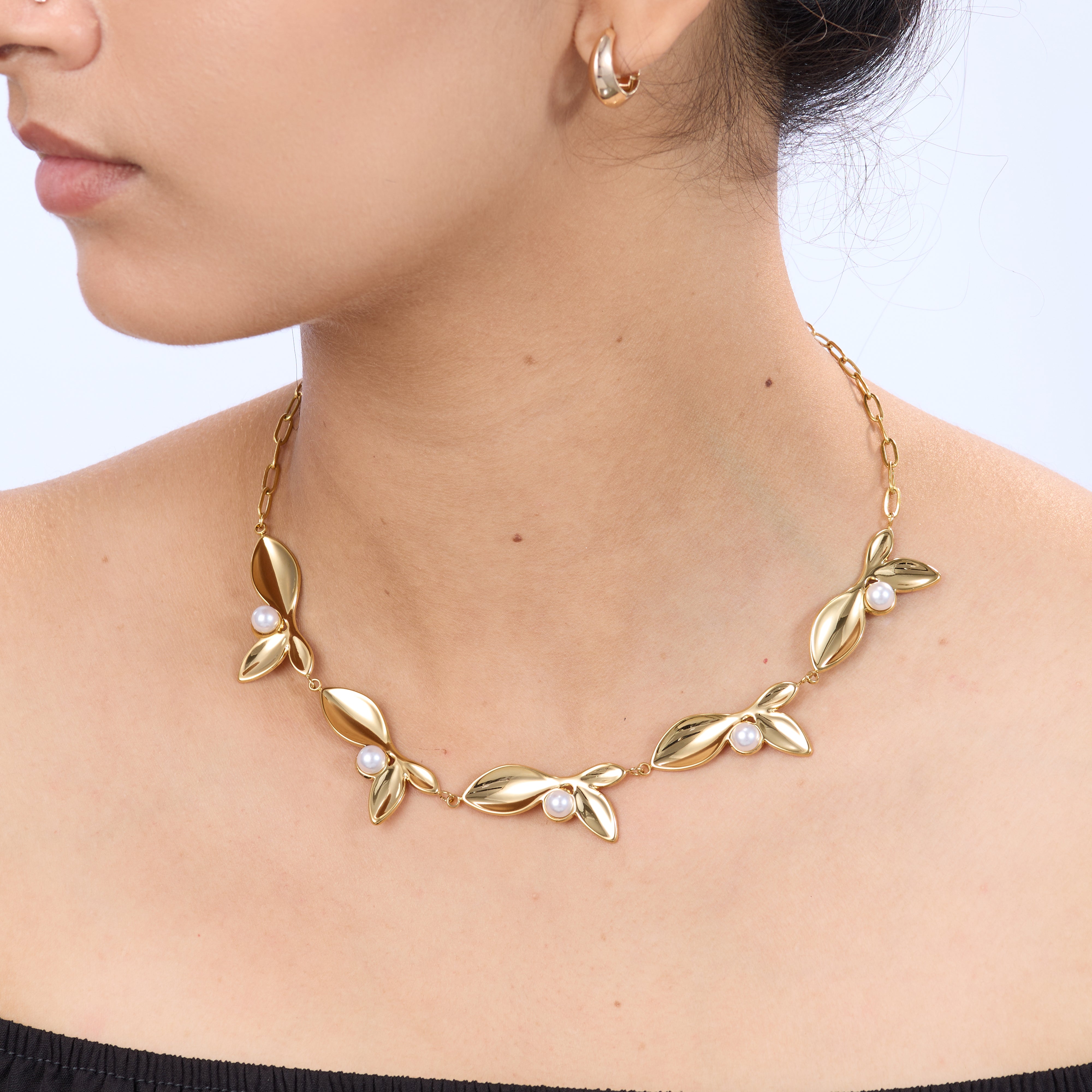 Golden Petal Pearl Grace Necklace