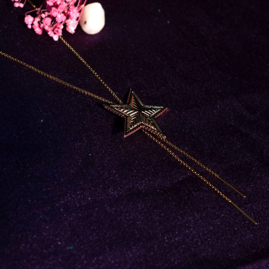Elegant Star Pull-Out Gold Necklace