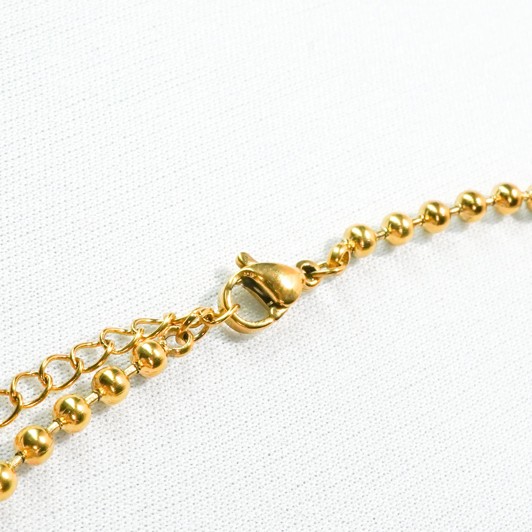 Retro Gold Round Minimal Necklace