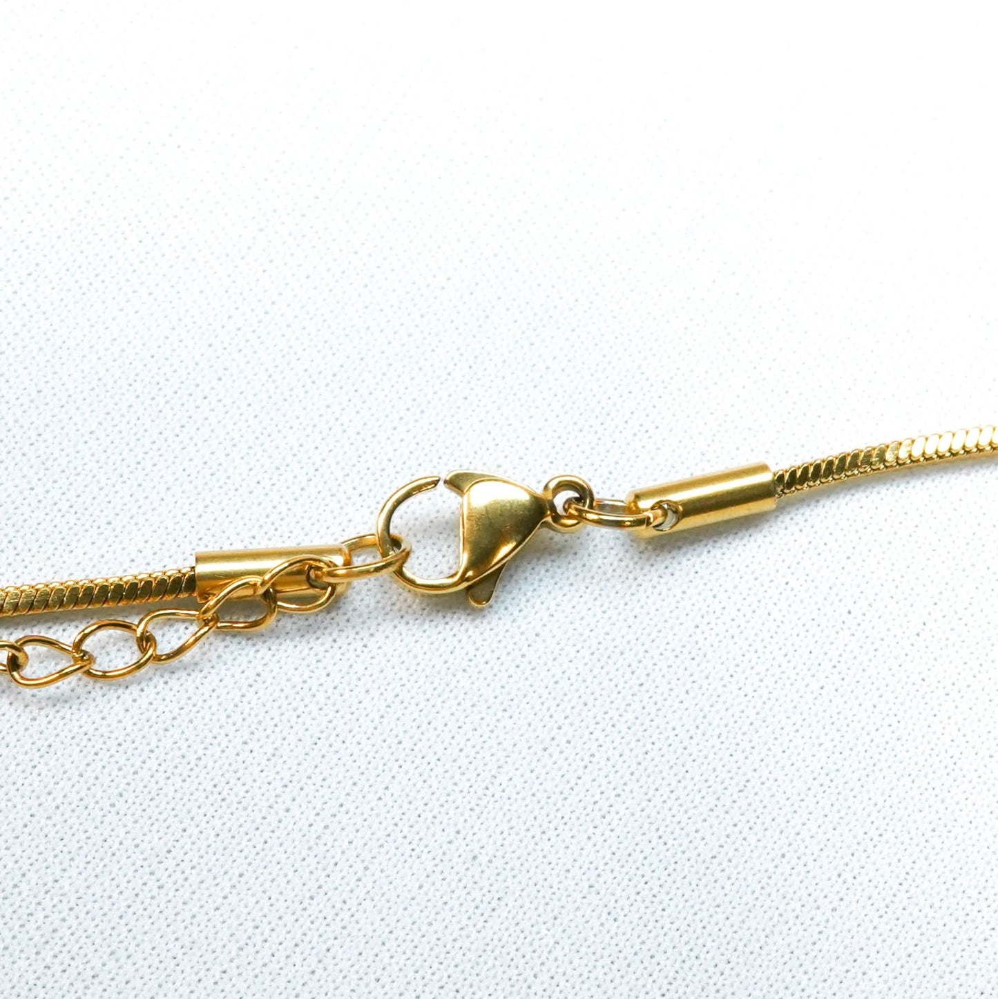 PureHeart Modern White Gold Necklace