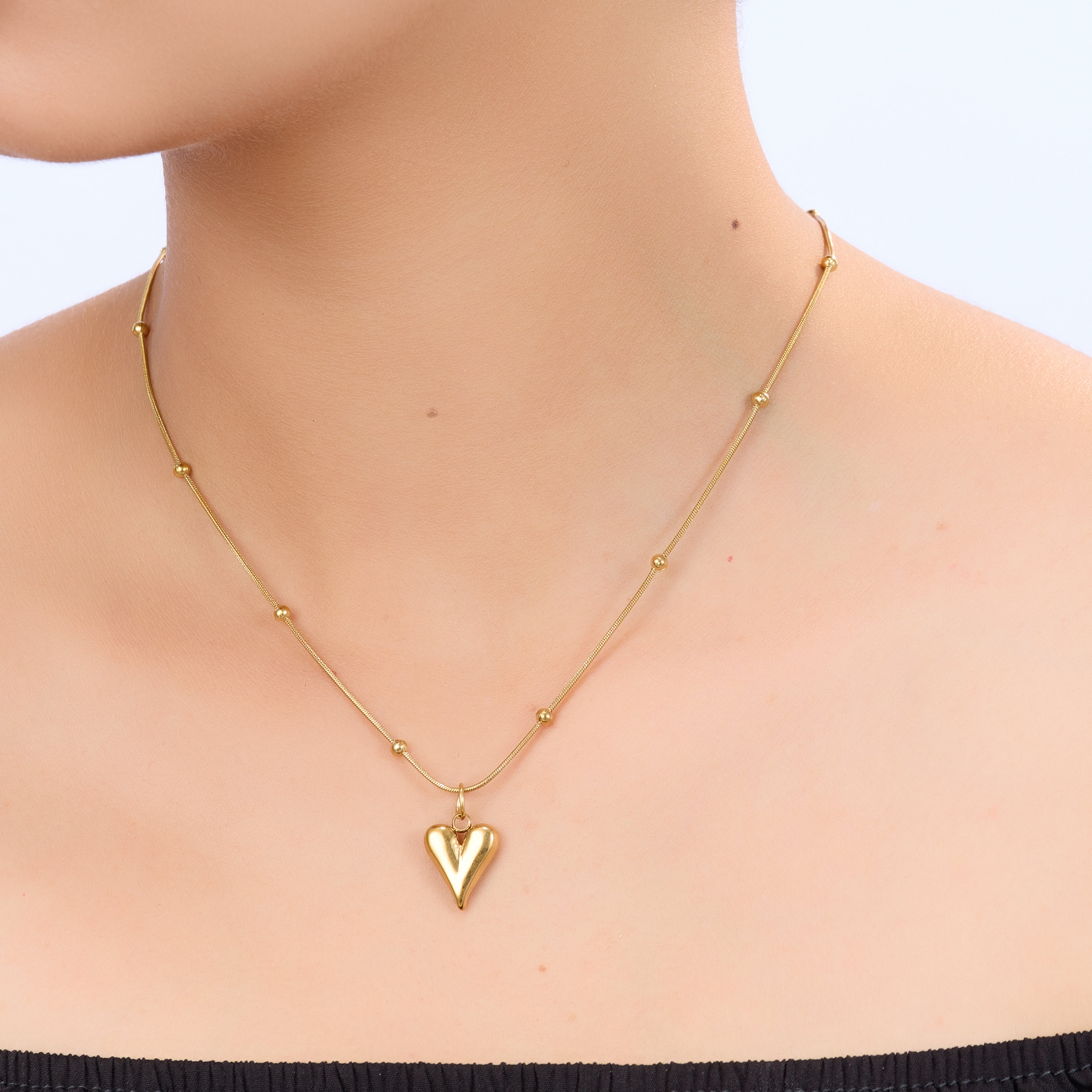 Golden Clip-Heart Classic Necklace