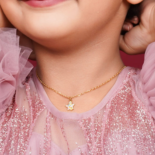 Golden Starfish Ocean Style Necklace