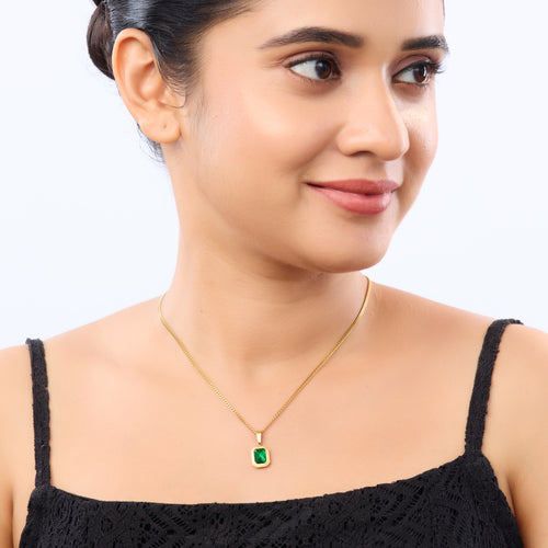 Retro Green Square Pendant Necklace