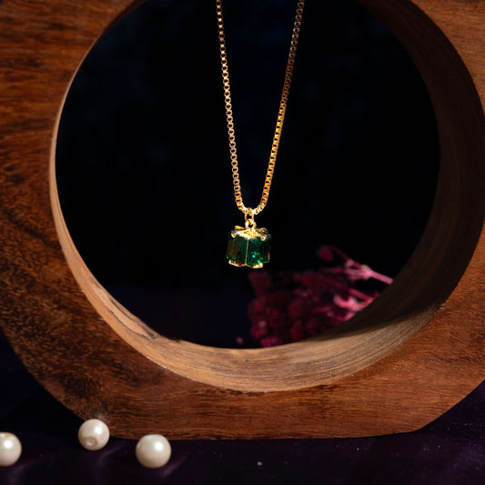 Retro Geometric Gold Pendant Necklace