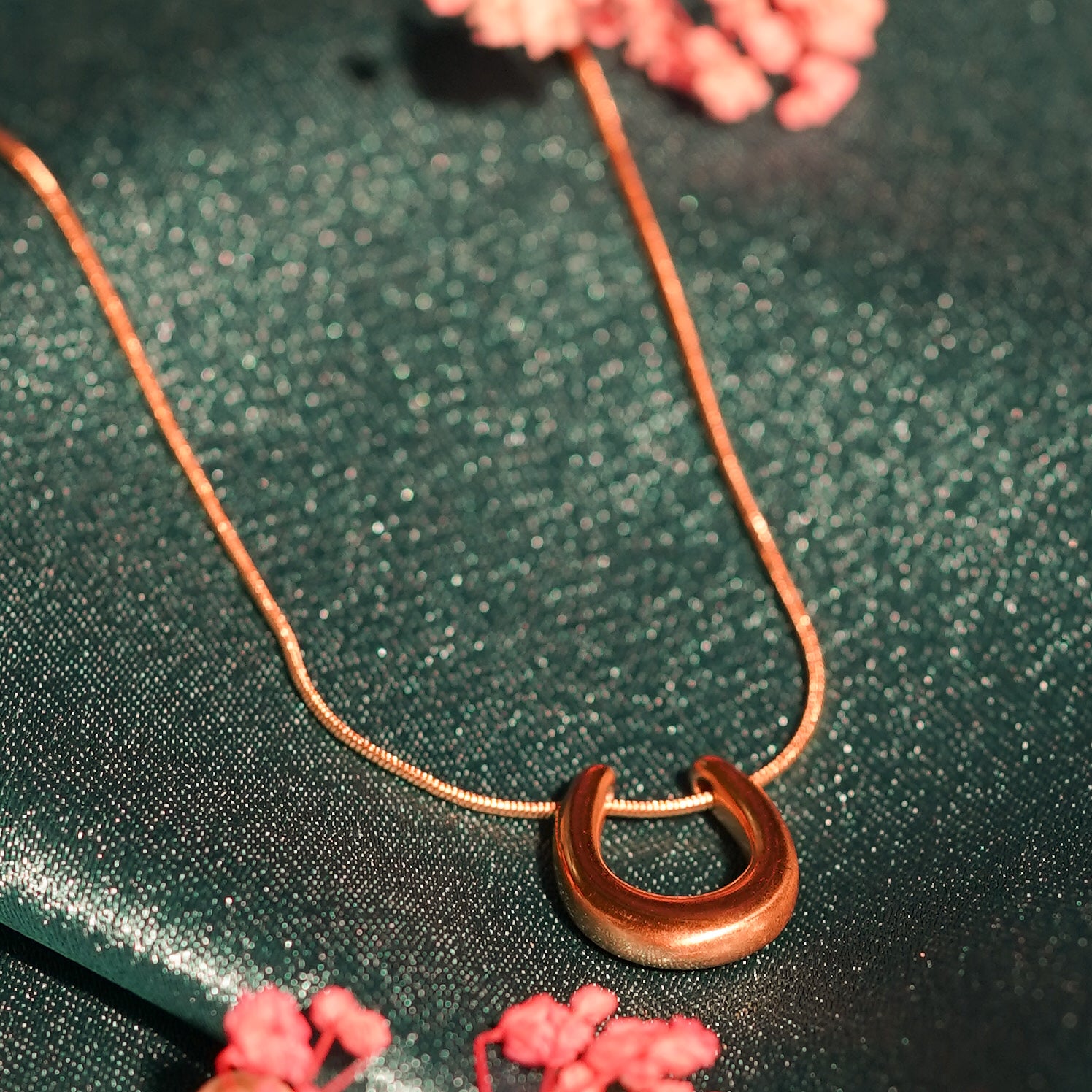 Manifest Gold Horseshoe Charm