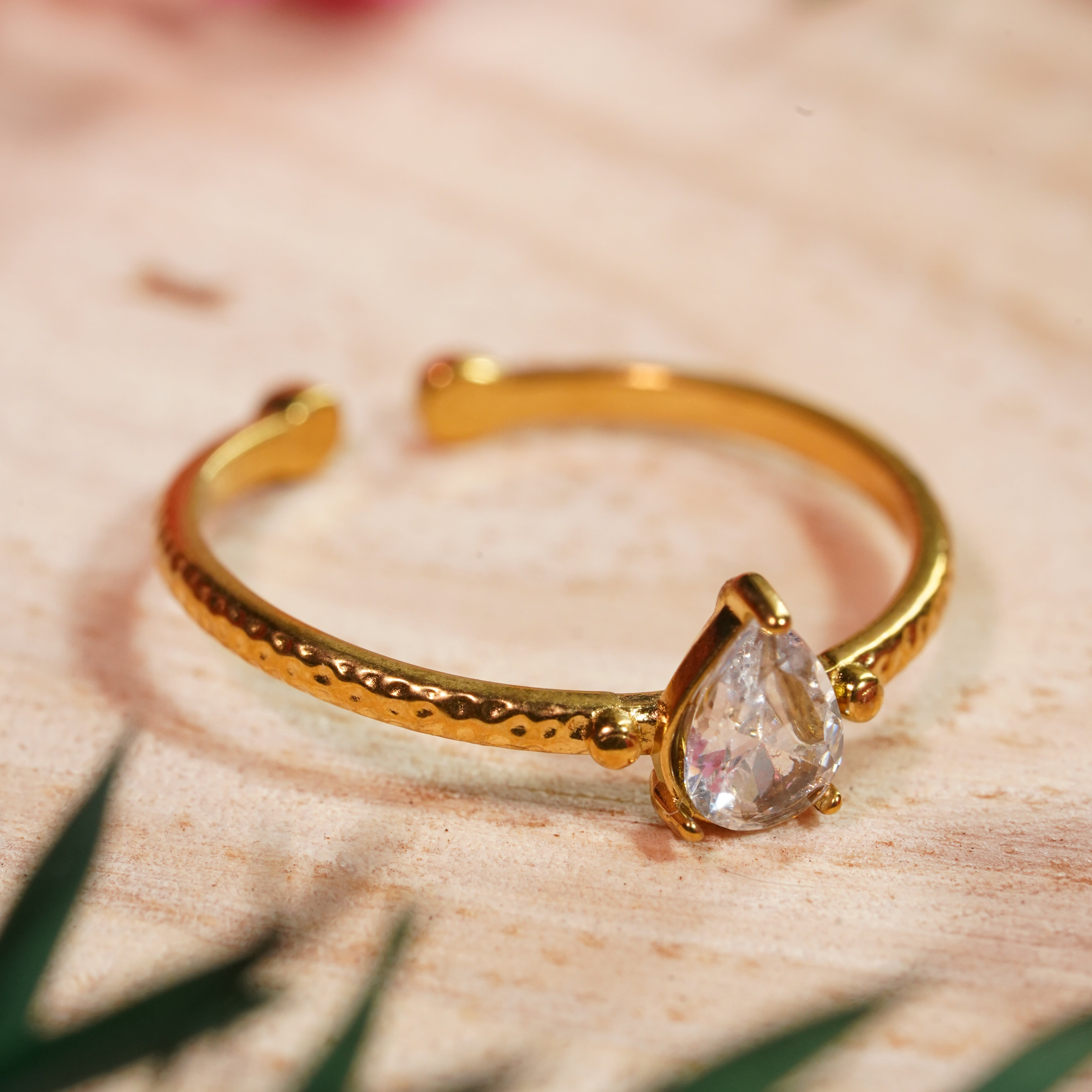 Pear-Cut Glow Ring