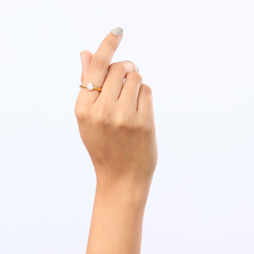 Classic Pear-Cut Solitaire