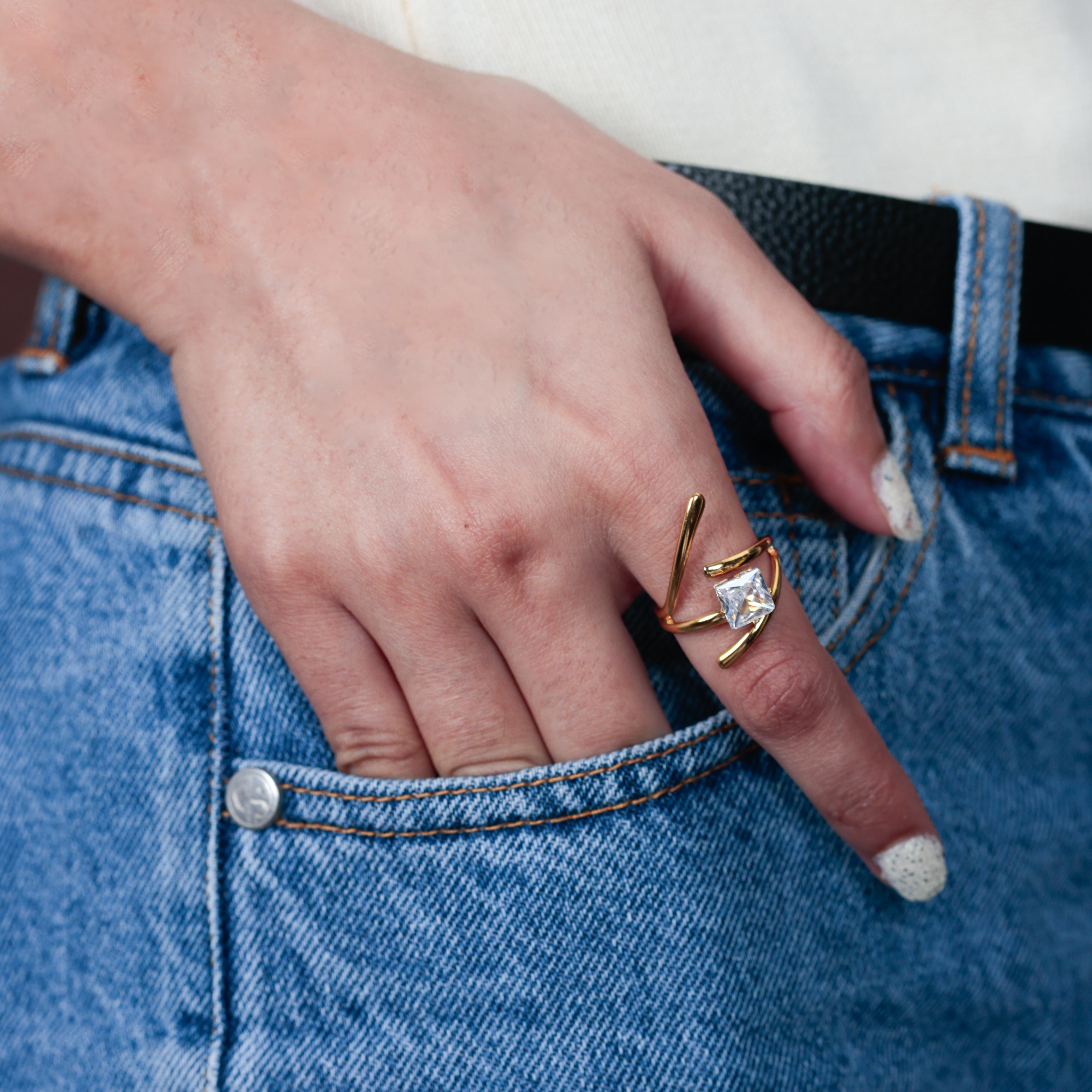 Luxury Wrap Crystal Statement Ring