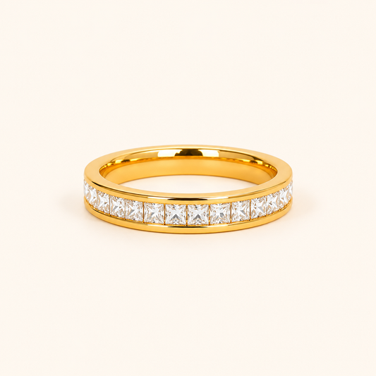 Elegant Crystal Inlay Gold Ring