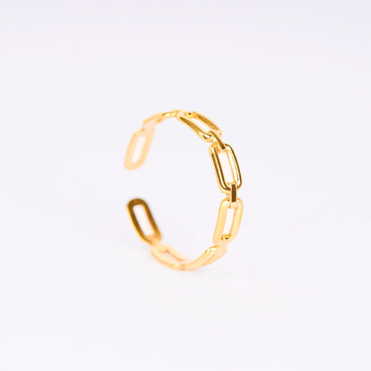 Modern Loop Gold Ring