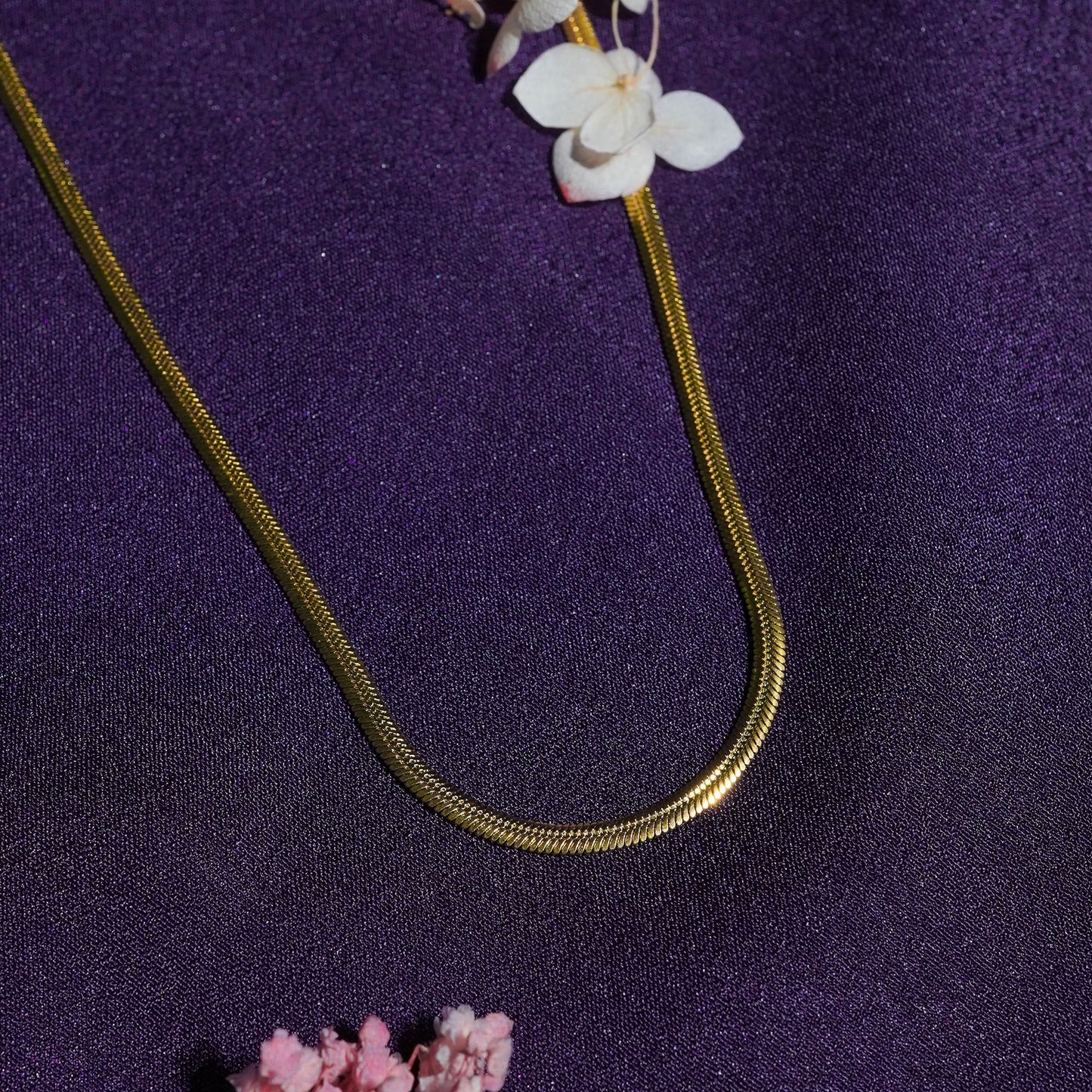 Celvia Classic Figaro Cable Chain Necklace - gold minimal figaro link chain necklace for women-5