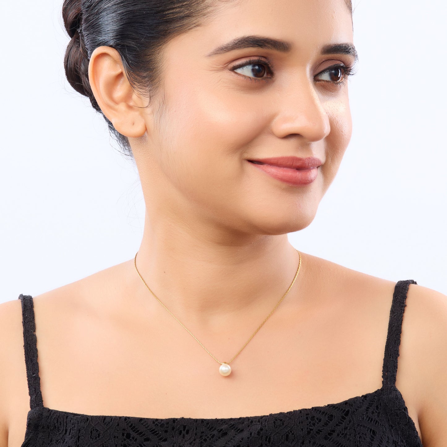 Classic luminous round gold pendant necklace with high-shine polished finish on fine chain-4