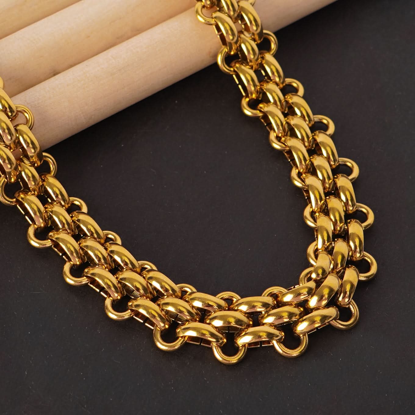 Classic Thick Gold Chain Necklace – bold Cuban-link 18K gold plated chain necklace for women-4
