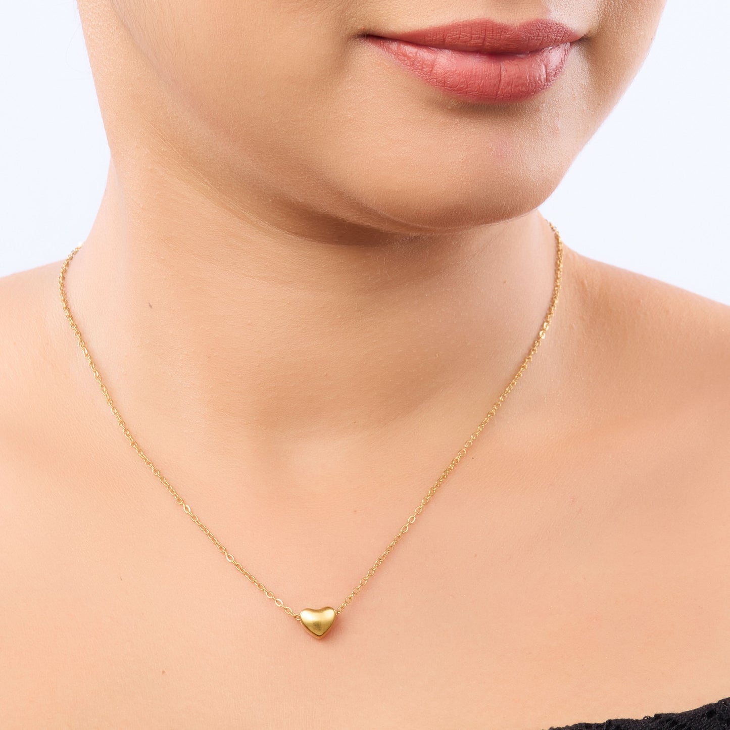 Crystal Heart Glow Necklace – sparkling crystal heart pendant on a gold plated chain for women-2