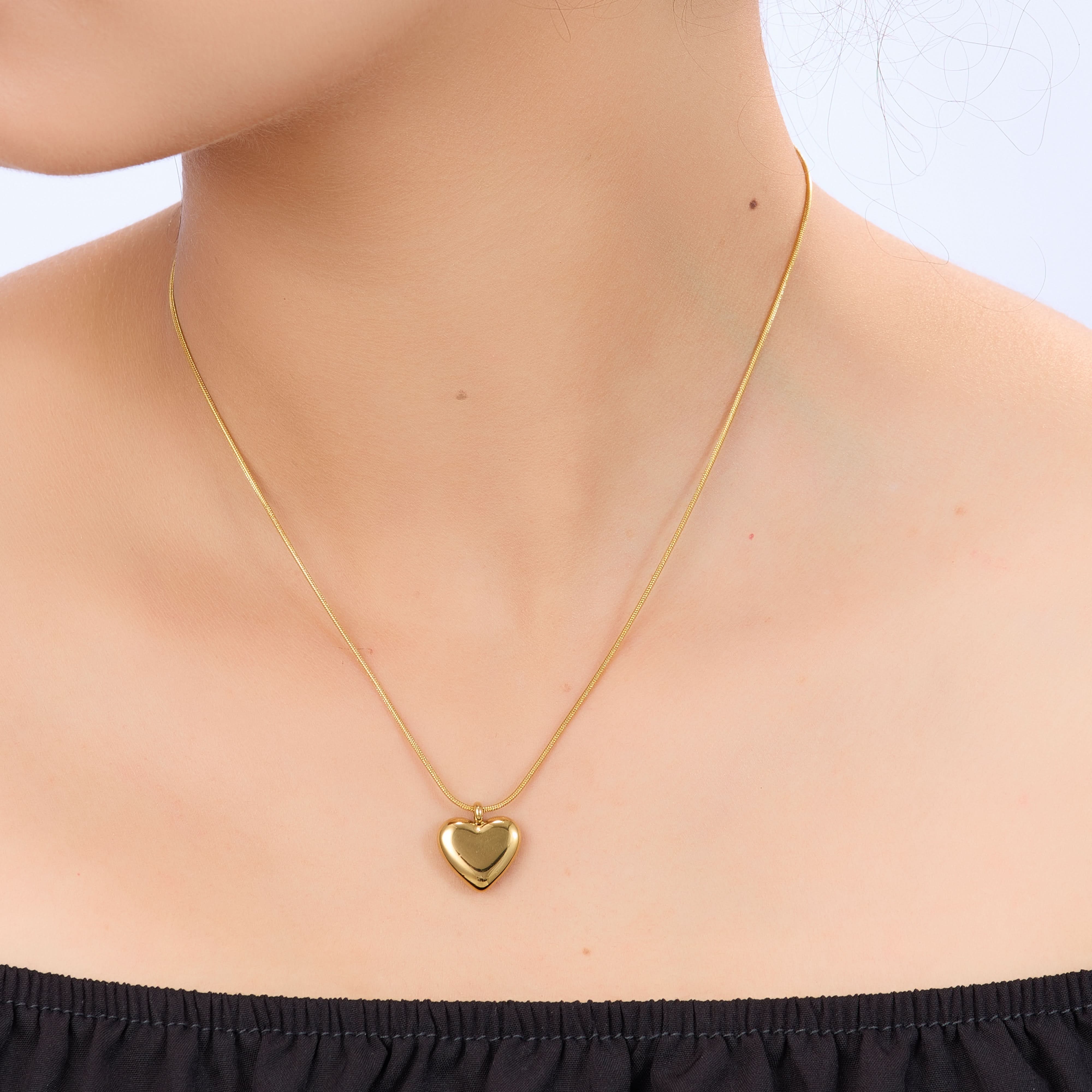 Classic dainty flat heart pendant on 40.5cm snake chain in 18K gold-plated stainless steel-2