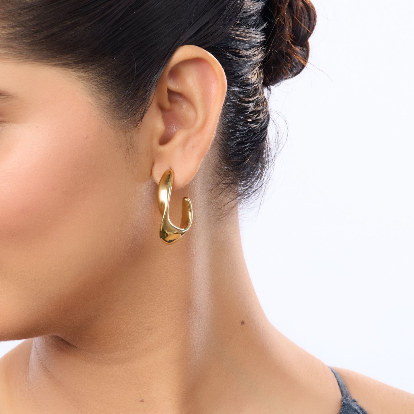 Edge Sculptural Open-Arc Drop Earrings – tapered sweeping curve sculptural gold drop earrings from Edge Collection-2
