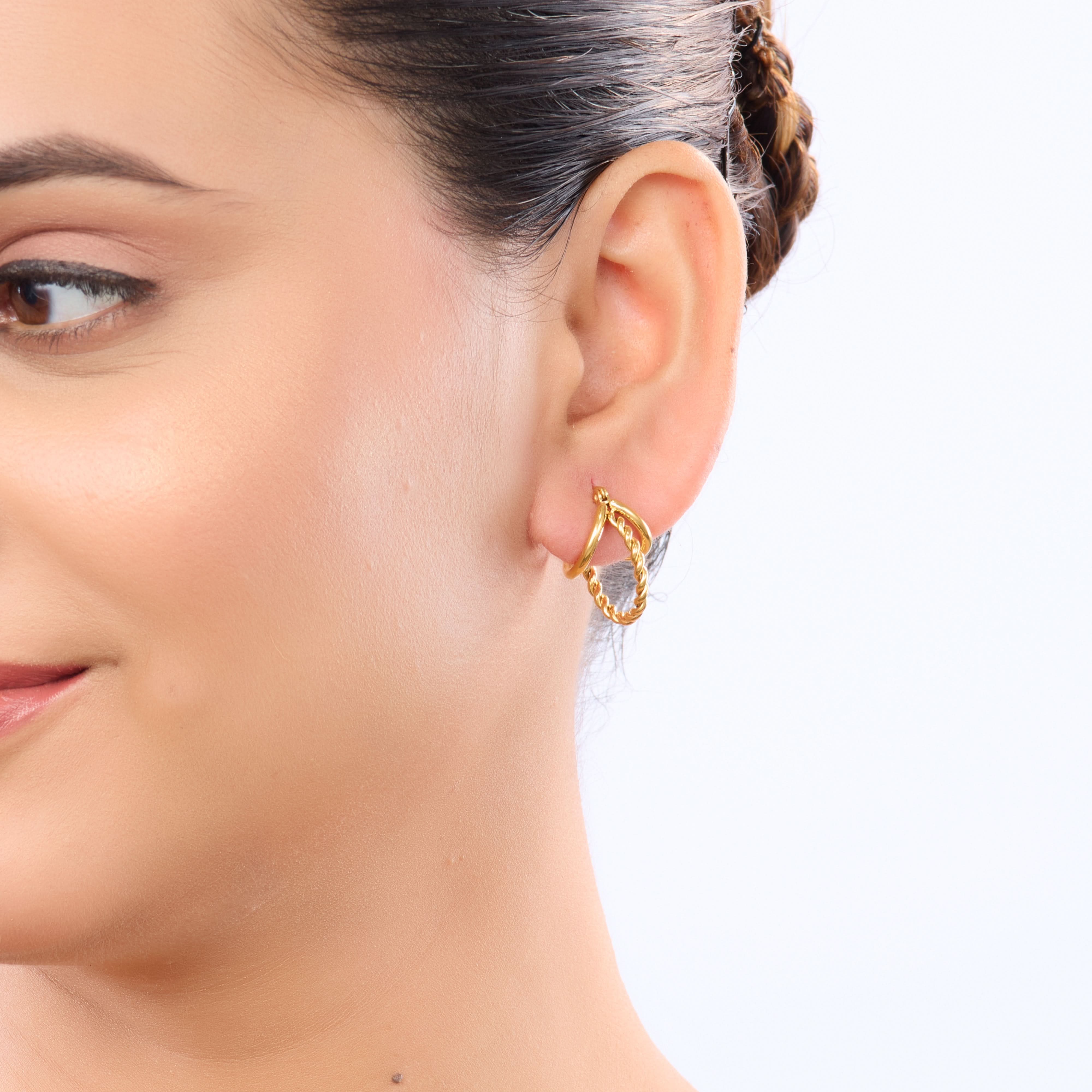 Edge Triple-Band Rope Huggie Hoop Earrings – braided rope outer and double smooth inner band huggie hoops, 18K gold plated-2