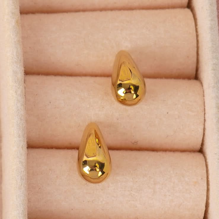 Edge Volumetric Pebble Teardrop Earrings – 18K Gold Plated-4
