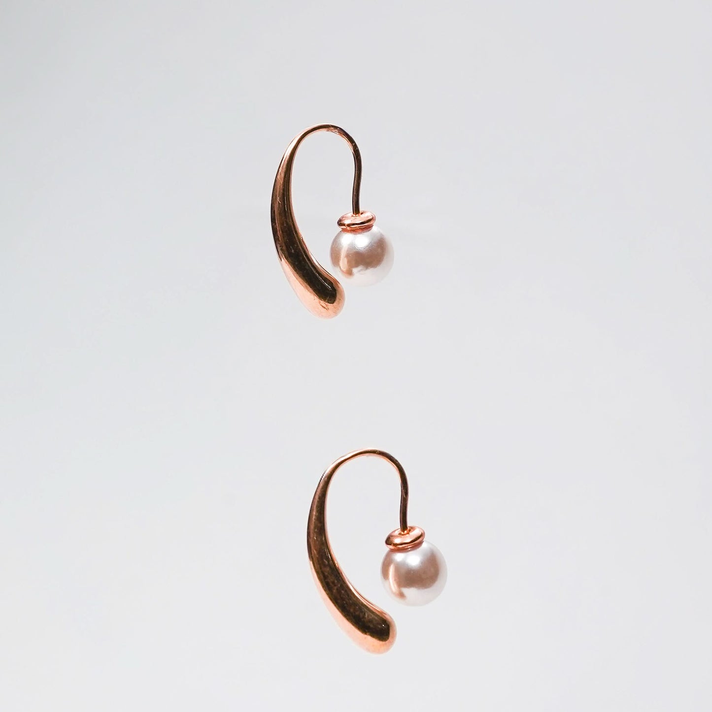 Edge Waterdrop Crystal Stud Earrings – minimalist waterdrop stud earrings in rose gold silver and gold tone finishes-3