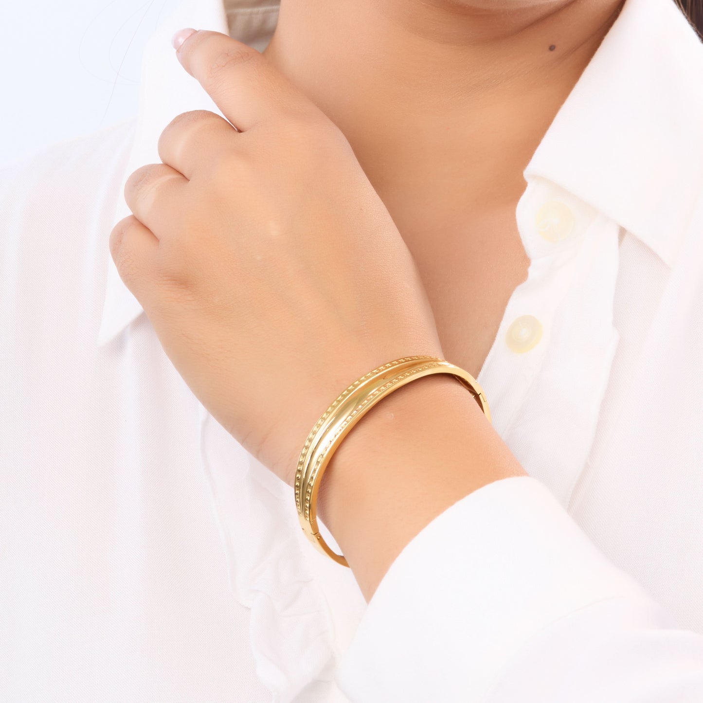 Everyday Icon Groove Cuff Bracelet – minimalist groove-design unisex gold plated cuff bracelet, adjustable-3