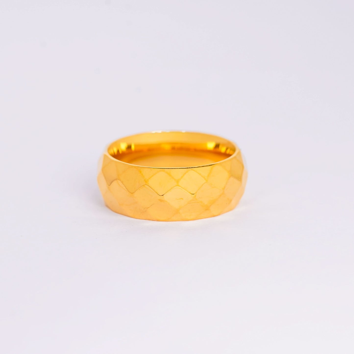 Faceted Diamond-Cut Texture Band Ring – bold geometric faceted ring in 18K gold plated stainless steel, size 7-2