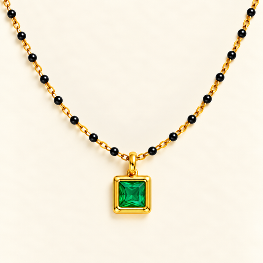Emerald Solitaire Mangalsutra
