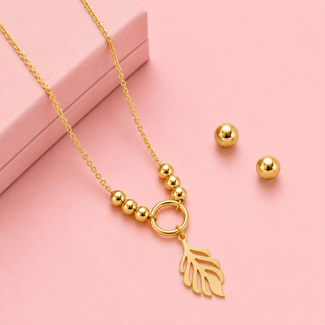 urelia Leaf Pendant Jewellery Set