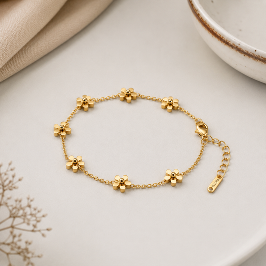 Seven Stationed Daisy Charms Bracelet