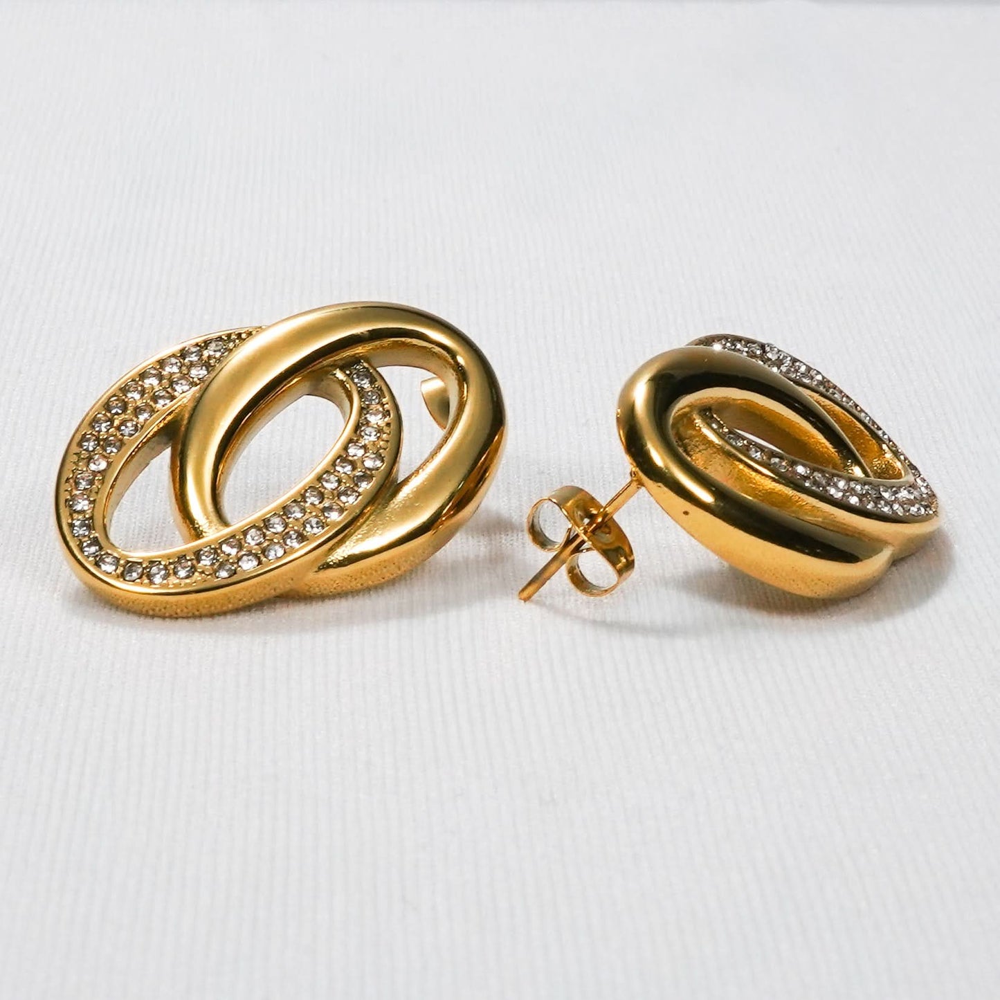 Flora Interlinked Pavé CZ Hoop Earrings – 18K Gold Plated-3
