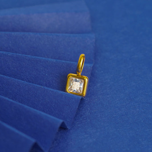 Gem Crystal Pendant Necklace – emerald-cut crystal pendant in 12 colour variants, 18K gold plated, PD18-18