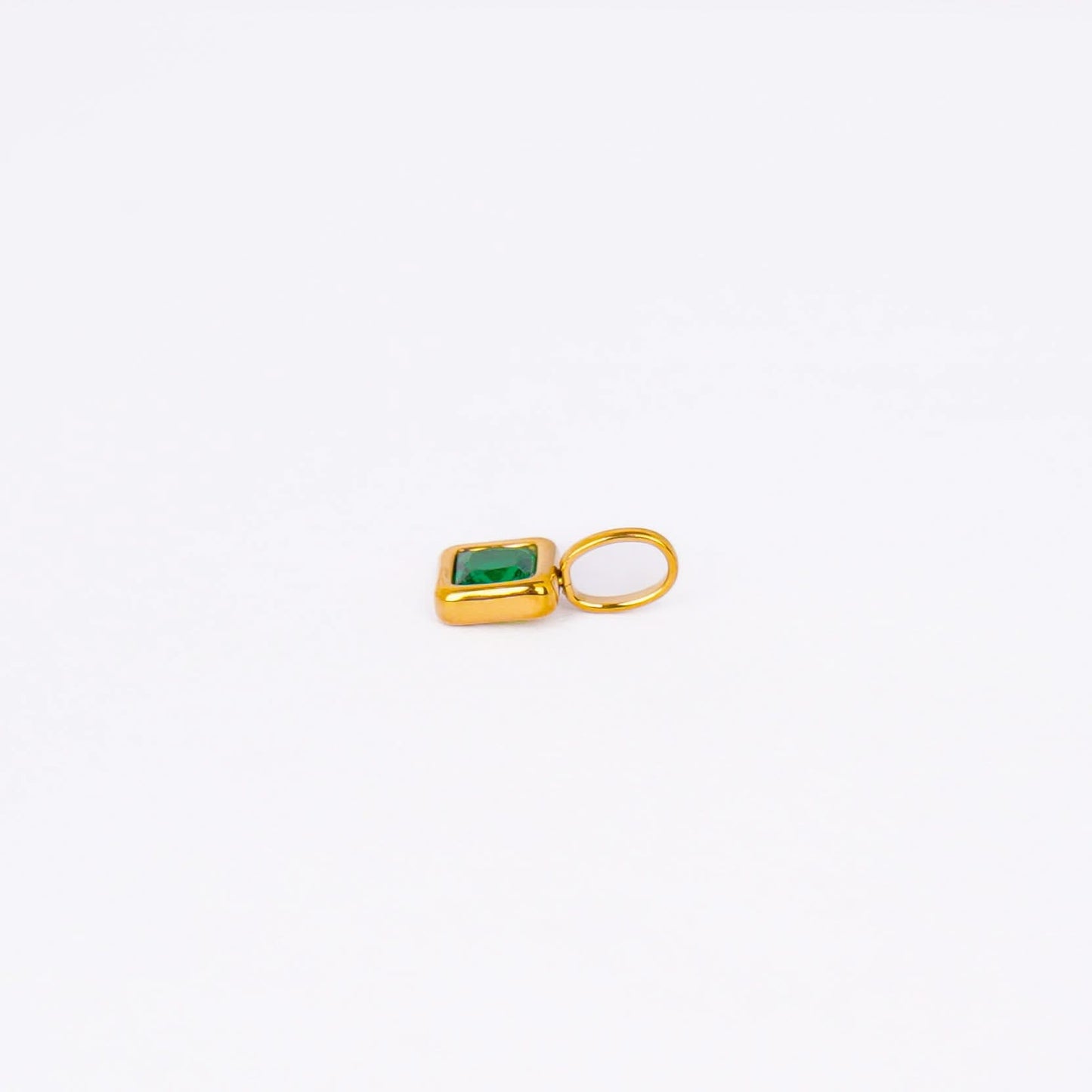 Gem Crystal Pendant Necklace – emerald-cut crystal pendant in 12 colour variants, 18K gold plated, PD18-2