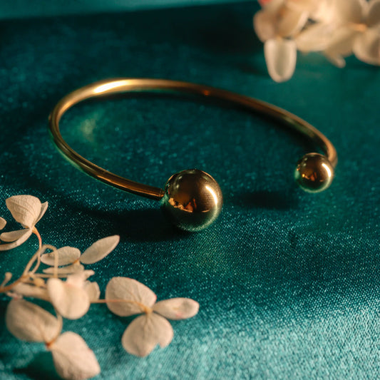 Geometric Classic Bracelet – structured geometric design gold plated bracelet for women-9