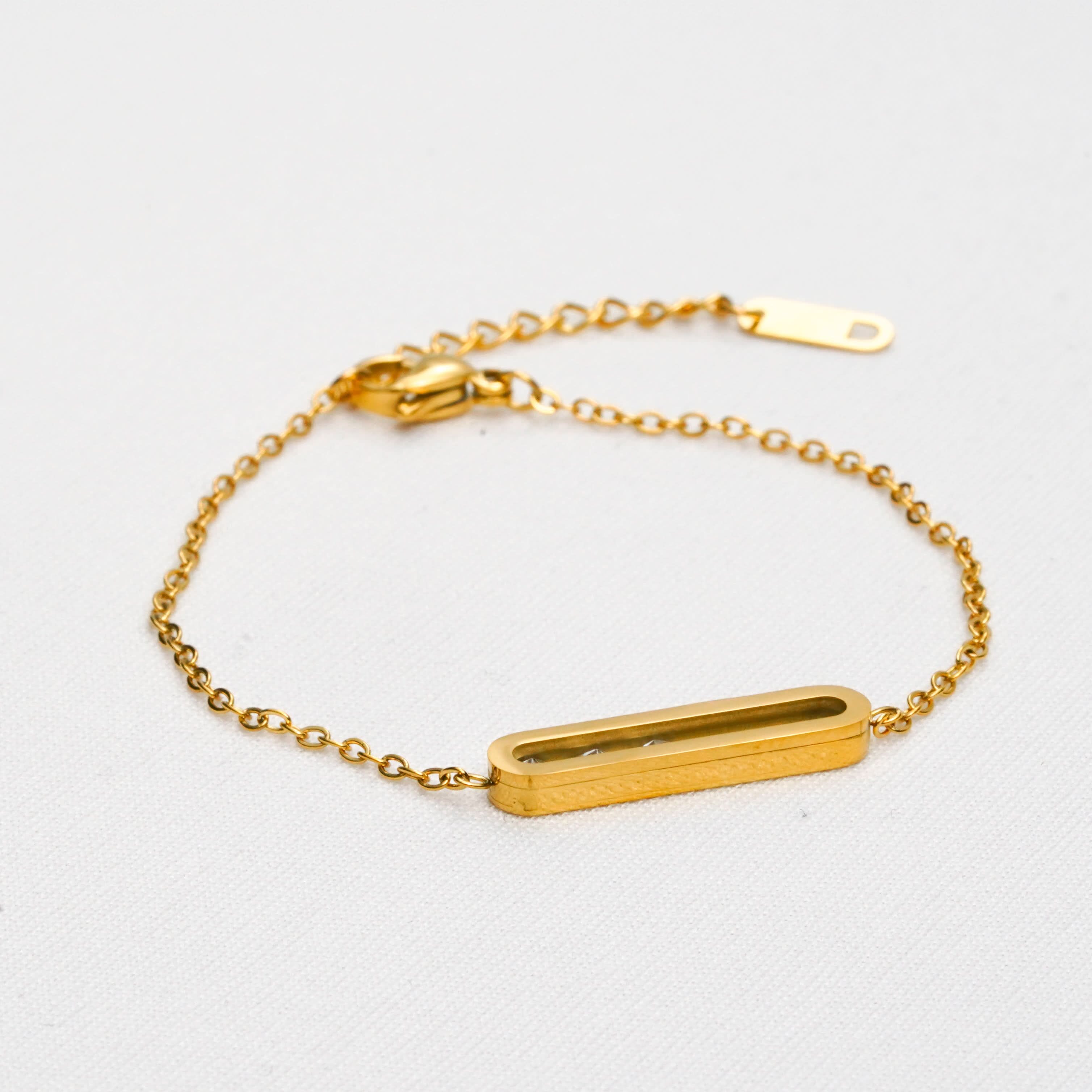 Geometric Elegance Bracelet – elegant geometric link bracelet in 18K gold plated finish for women-2