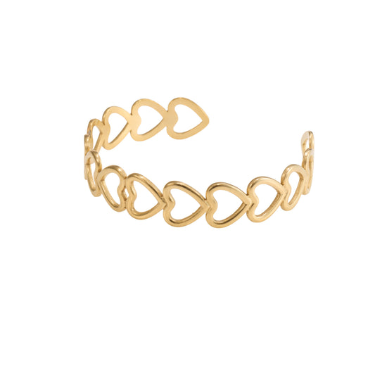 Gold-Plated Heart Link Chain Bracelet – angled view of the heart link pattern
