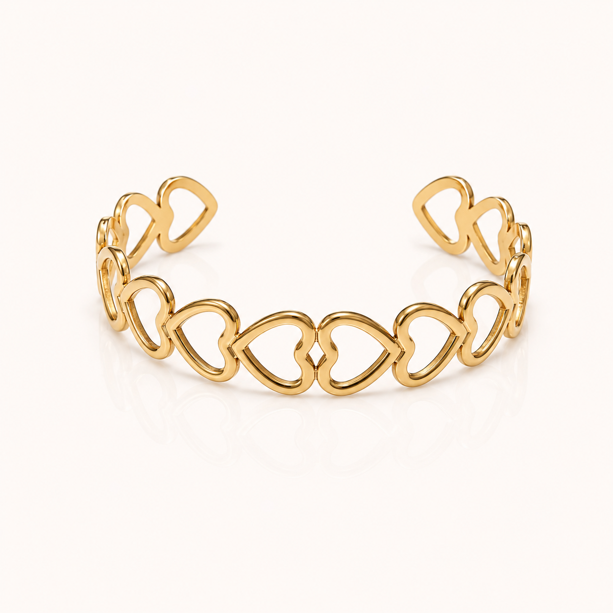 Gold-Plated Heart Link Chain Bracelet – heart-shaped link chain bracelet in 18K gold plated finish for women